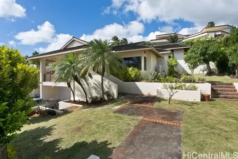402 Maono Loop, Honolulu, HI 96821 photo 1