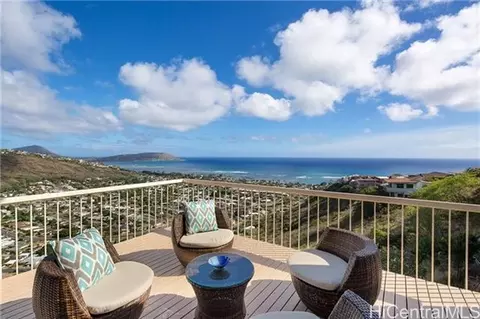 5365 Poola St, Honolulu, HI 96821 photo 1