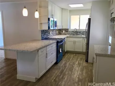 526 W Hind Dr, Honolulu, HI 96821 photo 1