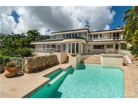 644 Kahiau Loop, Honolulu, HI 96821 photo 1