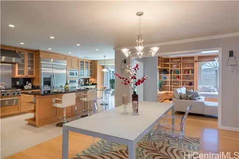 1508 Hoaaina St, Honolulu, HI 96821 photo 1