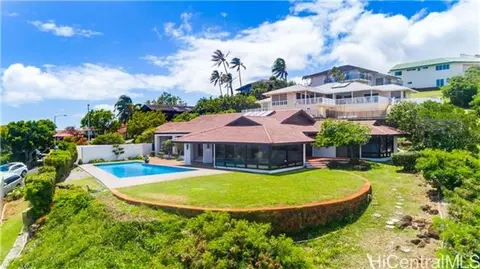 1720 Ihiloa Pl, Honolulu, HI 96821 photo 1