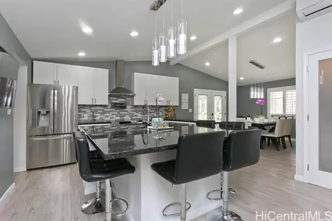 607 Ainapo St, Honolulu, HI 96825 photo 1