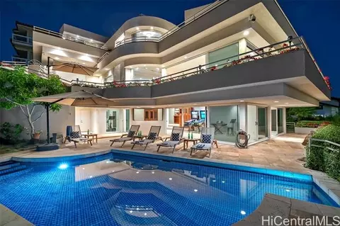 415 Maono Loop, Honolulu, HI 96821 photo 1