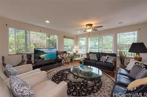 833 Ekoa Pl, Honolulu, HI 96821 photo 1