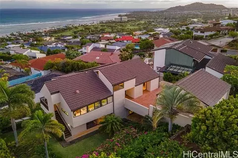 1623 Hoaaina Pl, Honolulu, HI 96821 photo 1