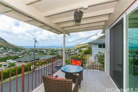 754 Ahuwale St, Honolulu, HI 96821 photo 1