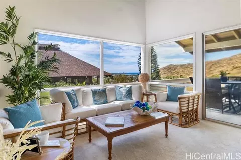 919 Ainapo St, Honolulu, HI 96825 photo 1