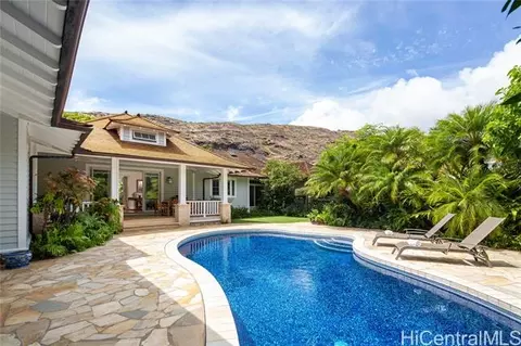 245 Elelupe Rd, Honolulu, HI 96821 photo 1