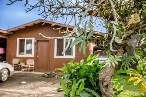 982 Noholani St, Haiku, HI 96708 photo 1