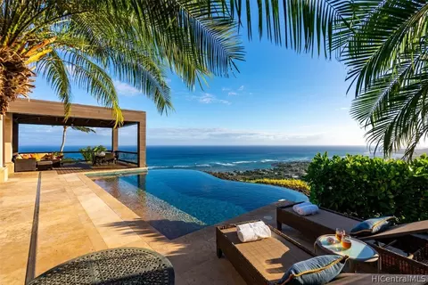 591 Kahiau Loop, Honolulu, HI 96821 photo 1