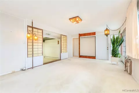 3407 Alani Dr, Honolulu, HI 96822 photo 1