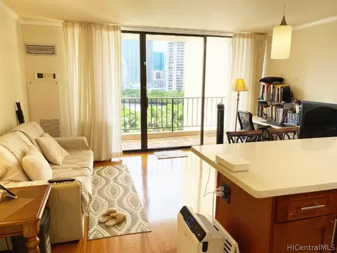 411 Hobron Ln #908, Honolulu, HI 96815