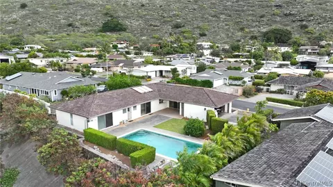 388 Halaki St, Honolulu, HI 96821 photo 1