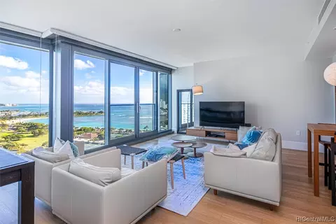 1108 Auahi St #2206, Honolulu, HI 96814