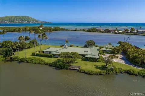 5949 Kalanianaole Hwy #D, Honolulu, HI 96821