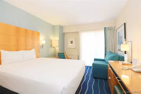 410 Atkinson Dr #1048, Honolulu, HI 96814