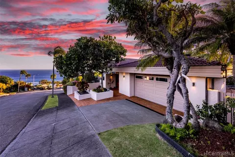 178 Maono Pl, Honolulu, HI 96821 photo 1
