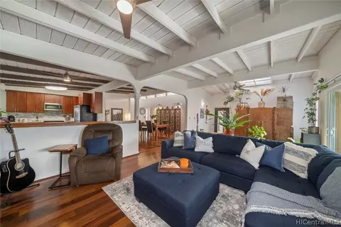 1258 Ulupalakua St, Kailua, HI 96734