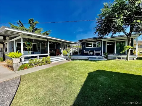 235 Seaside Pl, Kaunakakai, HI 96748