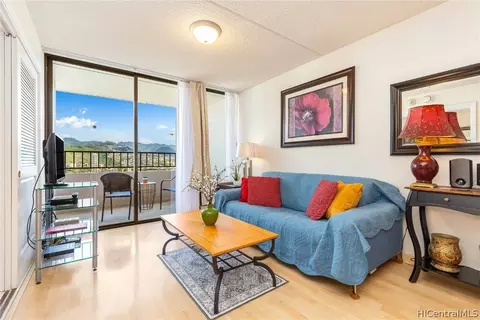 2240 Kuhio Ave #2703, Honolulu, HI 96815