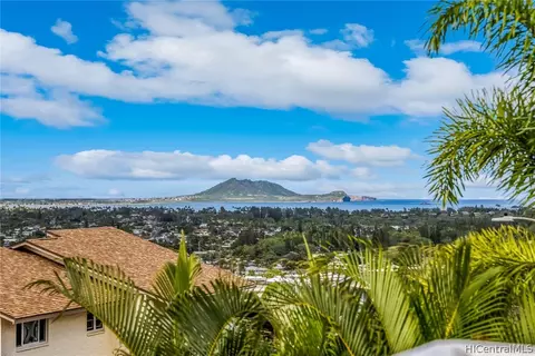1279 Aulepe St, Kailua, HI 96734