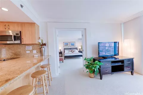 440 Olohana St #2407, Honolulu, HI 96815