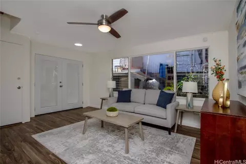 528 Panui St, Honolulu, HI 96817