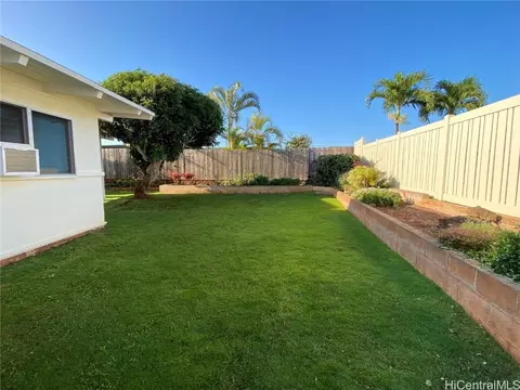 717 Hooluu St, Pearl City, HI 96782