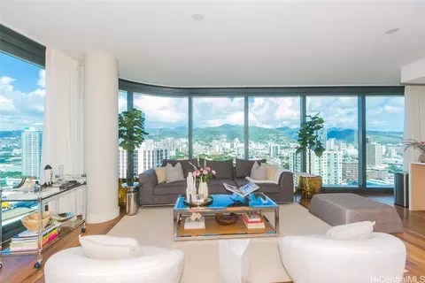 1108 Auahi St #2507, Honolulu, HI 96814