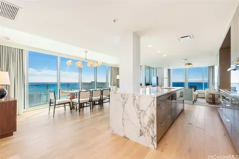2139 Kuhio Ave #3506, Honolulu, HI 96815
