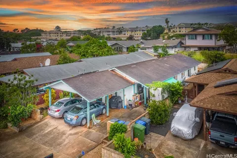 94-633 Kaiewa St, Waipahu, HI 96797