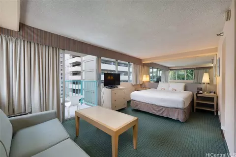 444 Kanekapolei St #503, Honolulu, HI 96815