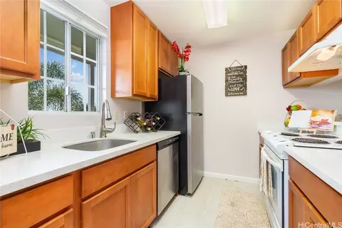 94-1467 Waipio Uka St #T204, Waipahu, HI 96797