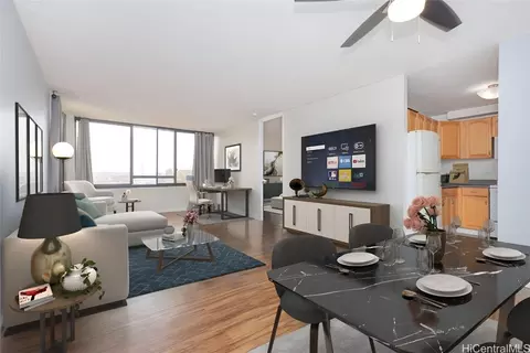 1505 Alexander St #706, Honolulu, HI 96822