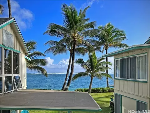 53-567 Kamehameha Hwy #201, Hauula, HI 96717