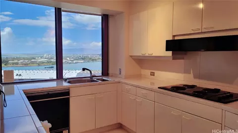 415 South St #1904, Honolulu, HI 96813