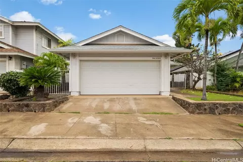 94-1020 Mali St, Waipahu, HI 96797