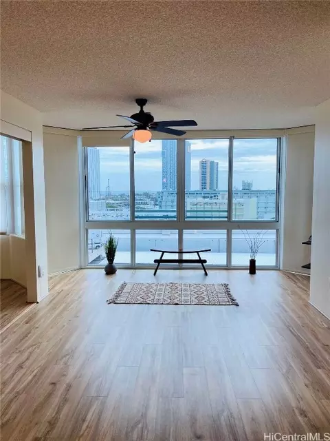 801 S King St #1103, Honolulu, HI 96813