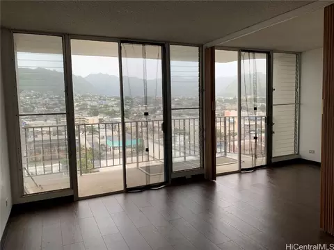 2121 Algaroba St #1004, Honolulu, HI 96826
