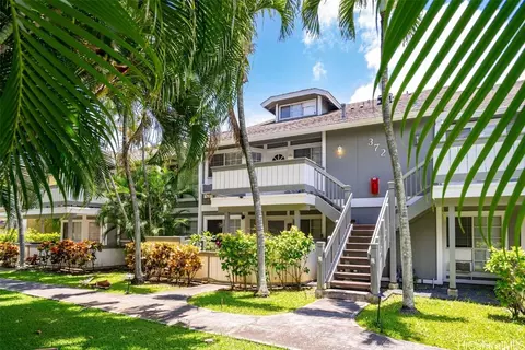 372 Mananai Pl #7V, Honolulu, HI 96818