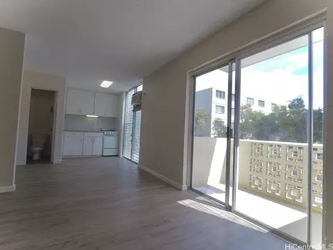 2649 Varsity Pl #205, Honolulu, HI 96826