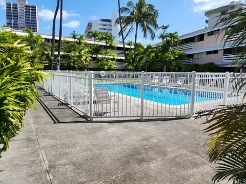 1330 Wilder Ave #313, Honolulu, HI 96822