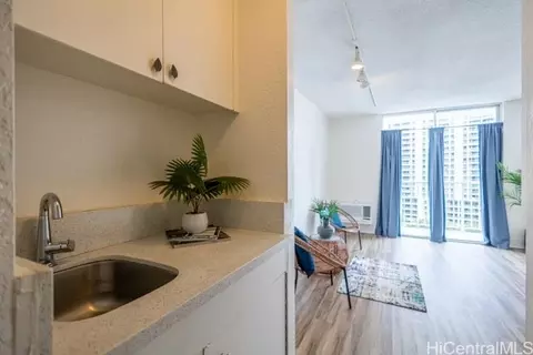 1920 Ala Moana Blvd #808, Honolulu, HI 96815