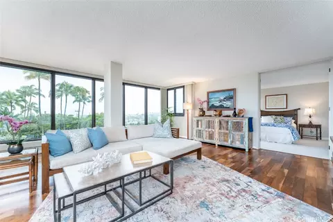 250 Kawaihae St #1A, Honolulu, HI 96825
