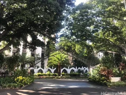 300 Wai Nani Way #II915, Honolulu, HI 96815