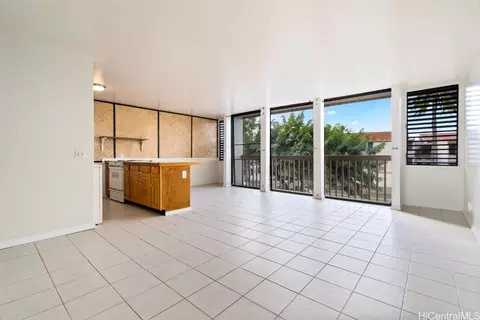 84-718 Ala Mahiku St #83B, Waianae, HI 96792
