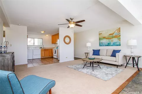 1309 Wilder Ave #302, Honolulu, HI 96822