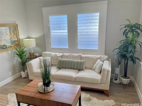 1813 Waiola St #C, Honolulu, HI 96826