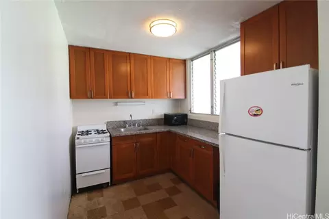 1420 Kaumualii St #312A, Honolulu, HI 96817